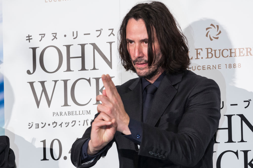 『ジョン・ウィック：パラベラム』の日本公開イベントにて。こんなポーズにも快く応じてくれる（2019年）〔PHOTO〕Getty Images