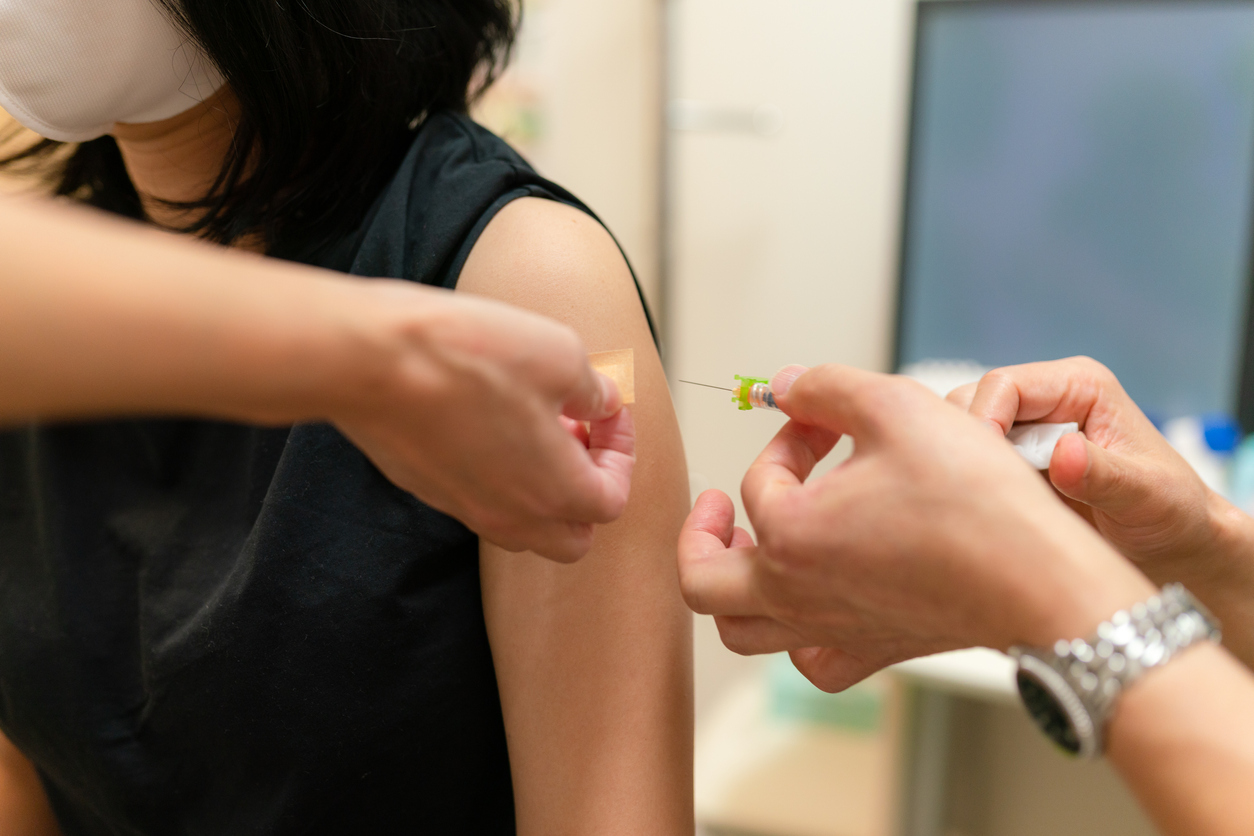 佐藤さんの母親はワクチン接種直後に還らぬ人となった（写真はイメージ/Photo by iStock)