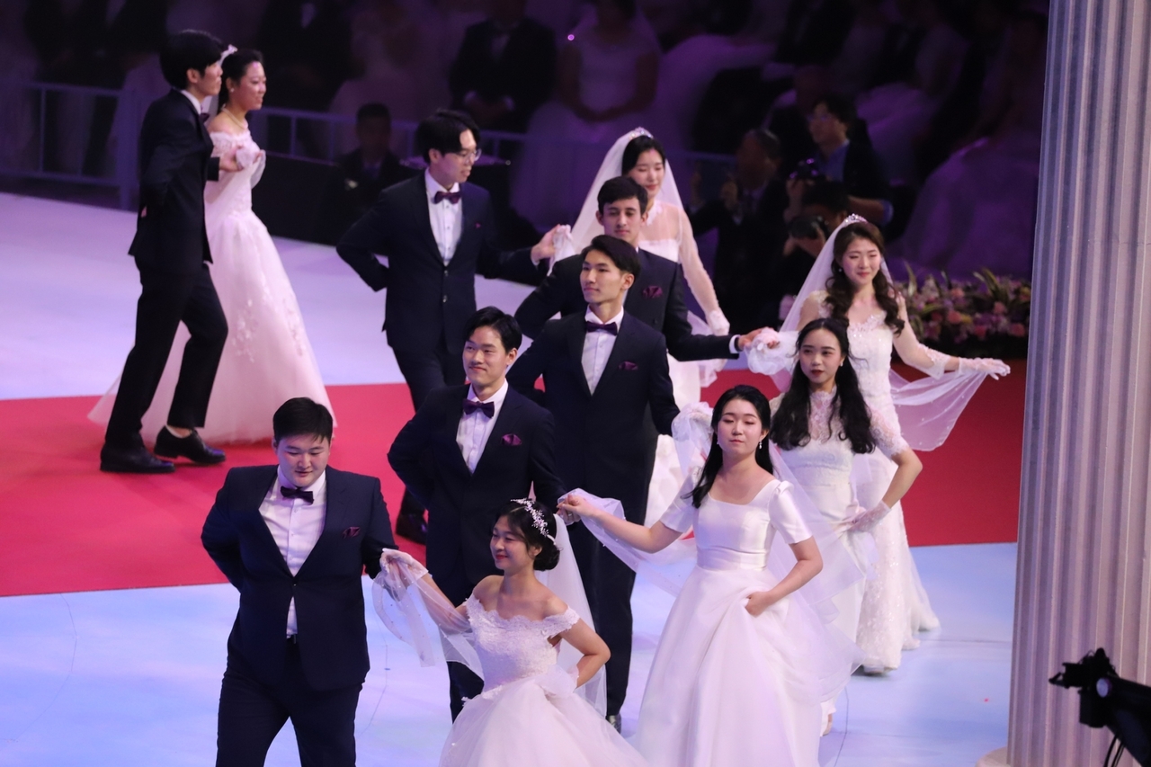 2020年2月7日に韓国で行われた合同結婚式で (c) 現代ビジネス