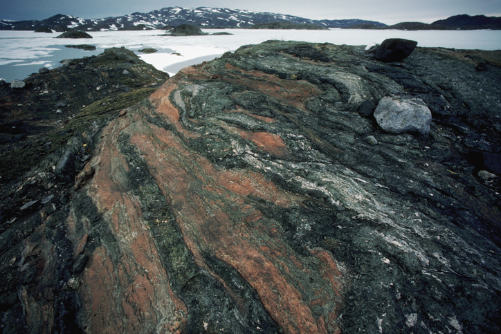 【写真】グリーンランド・イスアの岩石